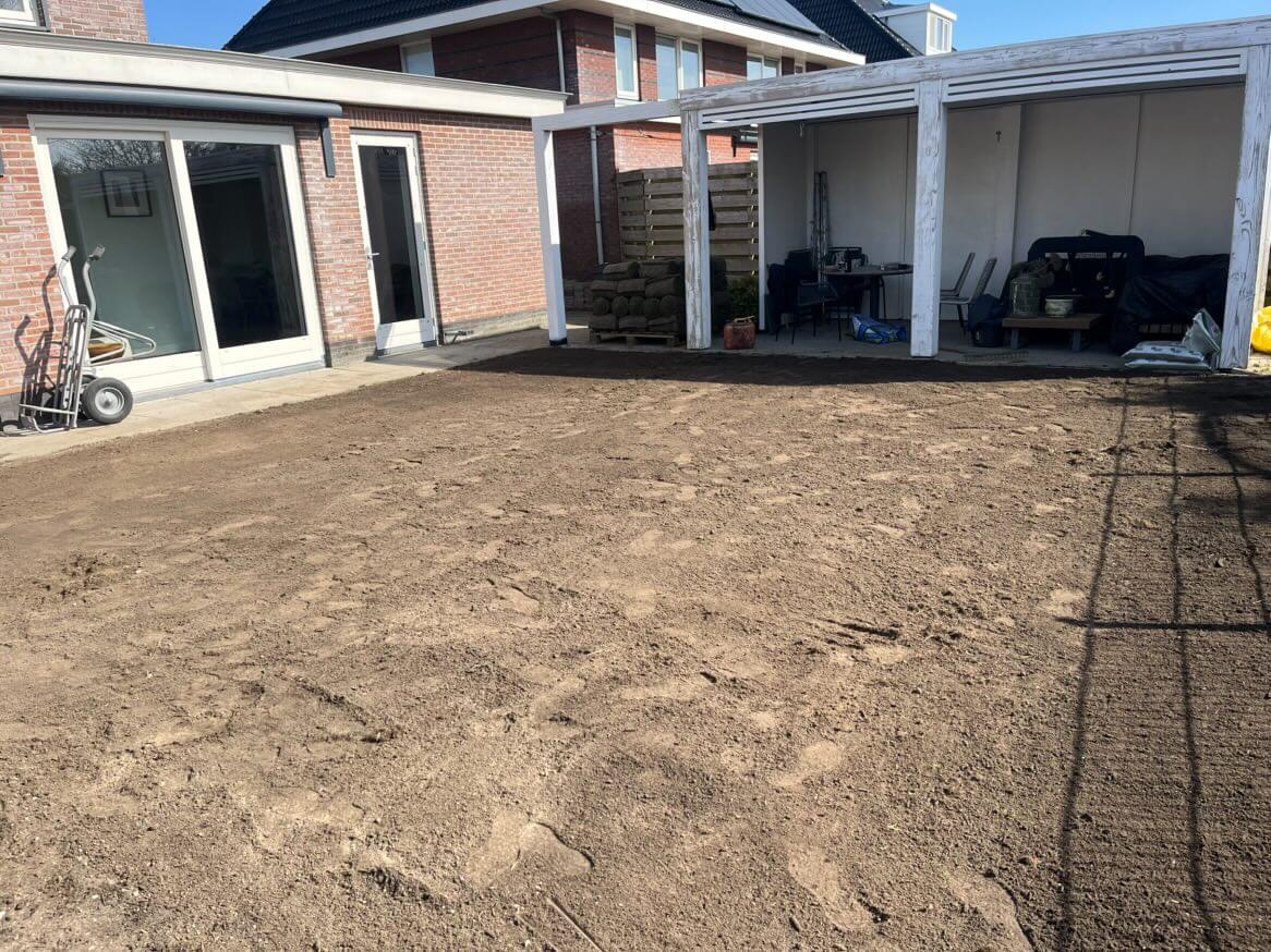 Professioneel graszoden leggen